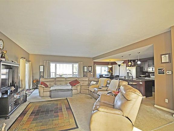 4th image of 3803 Rockmount Ln
