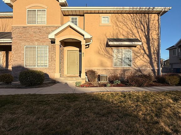 2nd image of 82 S 930th St E