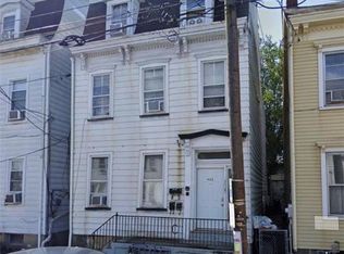 922 Washington St APT 3, Easton, PA 18042