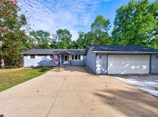212 Shadetree Dr, Camdenton, MO 65020