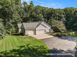 17019 Firefly Rdg, West Olive, MI 49460