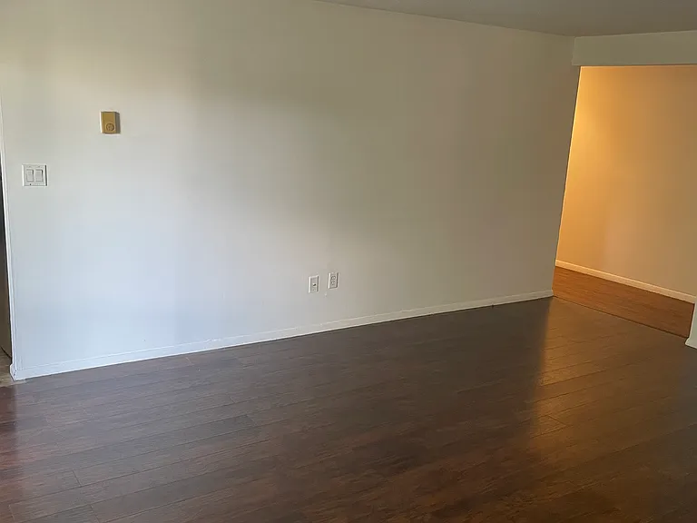 7 Padanaram Rd #B21 — Photo 6