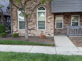 39 Foxcroft Rd APT 123, Naperville, IL 60565