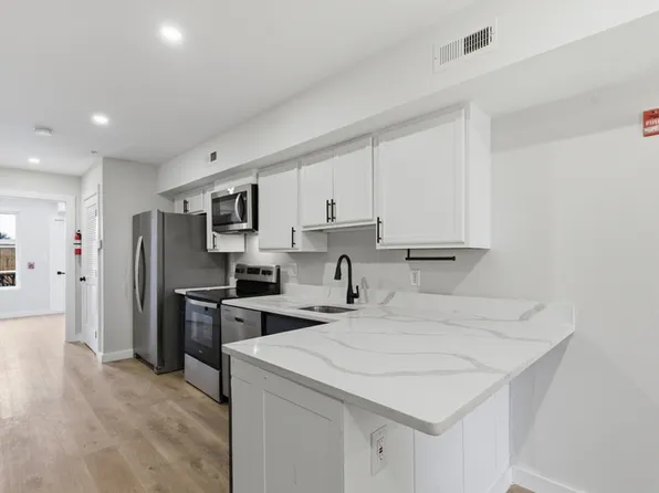 48 S Carrollton Ave, Baltimore, MD