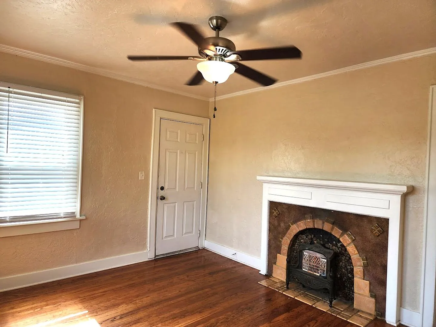 1403 N Miller Blvd — Photo 3