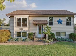 10510 Locust Ave, Saint Louis, MO 63114