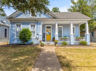 816 N Anglin St, Cleburne, TX 76031