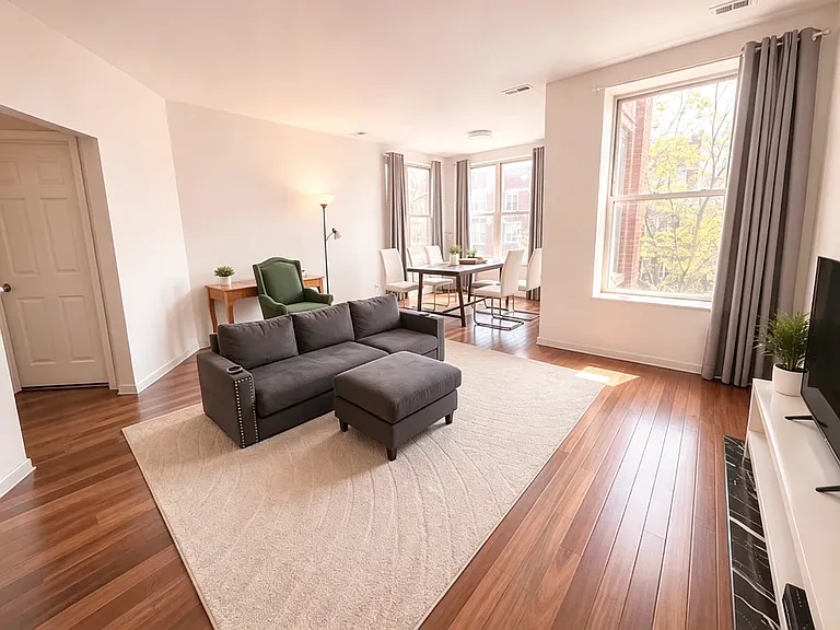 5134-5142 S Ingleside Ave #1D — Photo 2