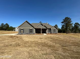 402 Gray Wolf Dr, Macon, GA 31216