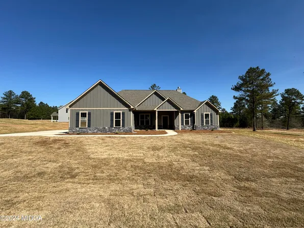 402 Gray Wolf Dr, Macon, GA 31216