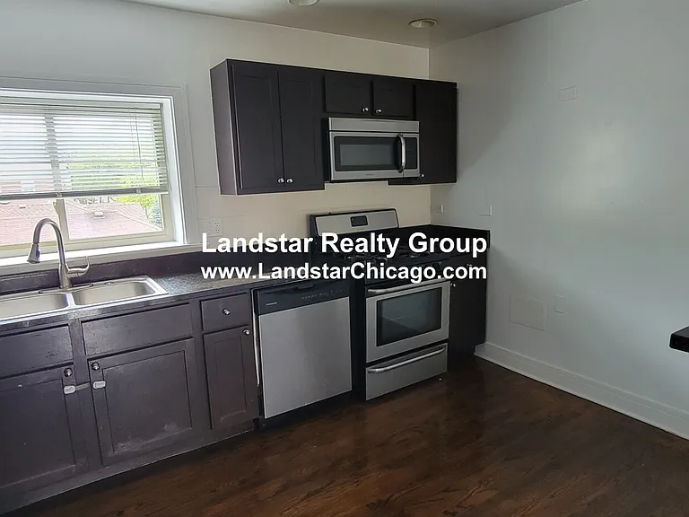 2528 W Fitch Ave #3 — Photo 2