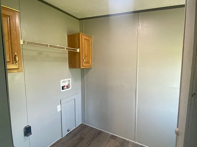 110 Private Road 178 — Photo 5