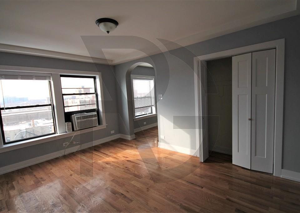 1st image of 550 W Arlington Pl #550604