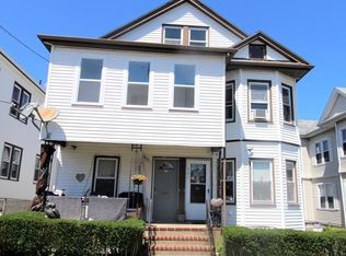561-563 Coggeshall St, New Bedford, MA 02746