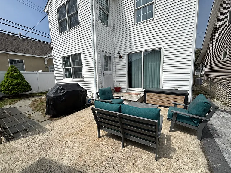 904 A St — Photo 20