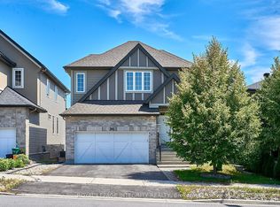 384 Huntsville Dr, Ottawa, ON K2T 0H5