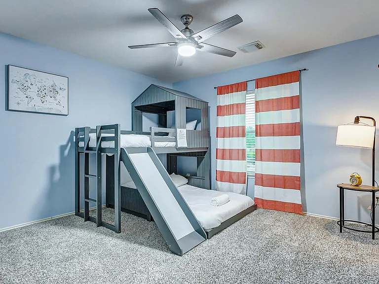 Kids bedroom (second floor)