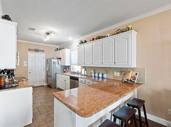 4th image of 141 Seaside Dr