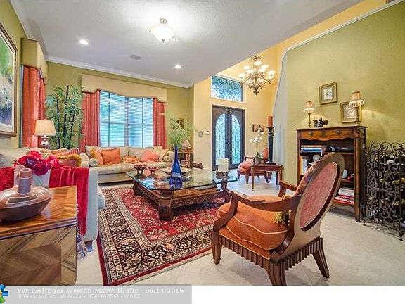 4th image of 904 Stillwater Ct