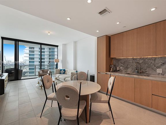 3rd image of 500 Alton Rd Unit 1204