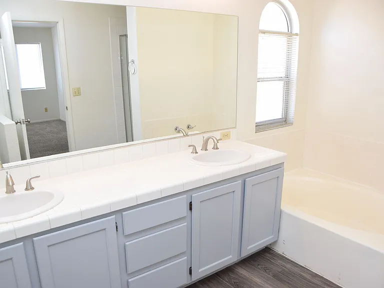 1360 Pacific Terrace Dr — Photo 24