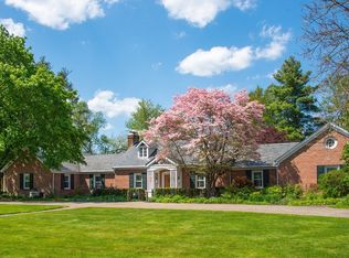 194 Maple St, Sherborn, MA 01770