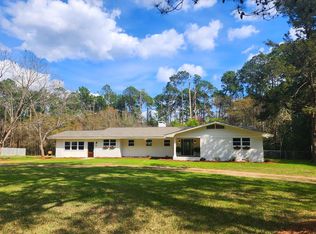 226 Walker Ave, Fitzgerald, GA 31750