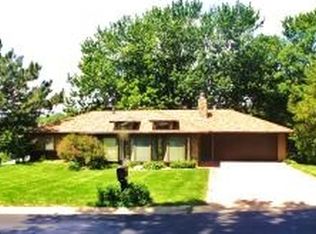 15426 Hilltop Rd, Council Bluffs, IA 51503