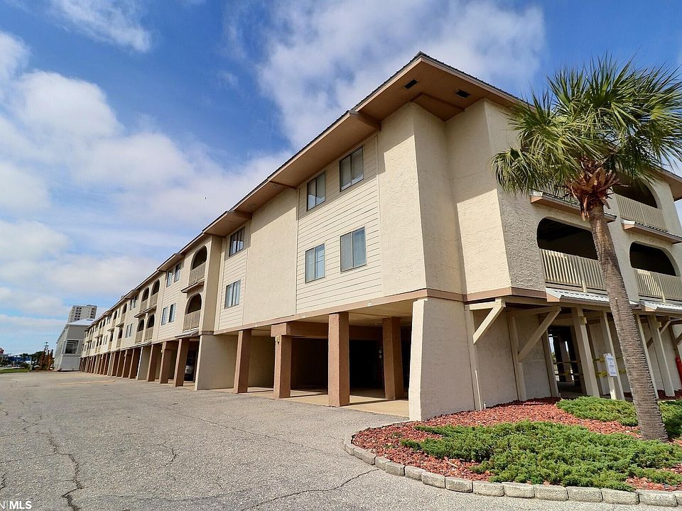 1st image of 930 W Beach Blvd #105