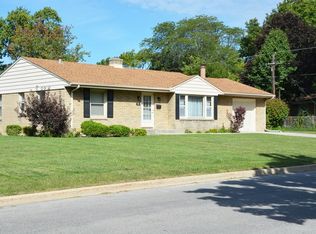 451 Woodlawn Ave, Joliet, IL 60435