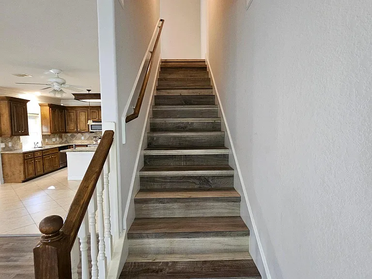 547 Birdsong Dr — Photo 15