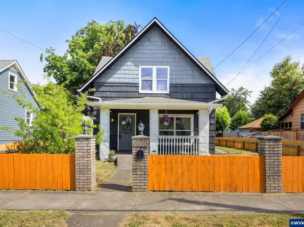 1135 Highland Ave NE, Salem, OR 97301