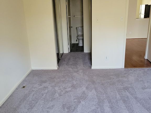 5th image of 1 Pickering Ct APT 102