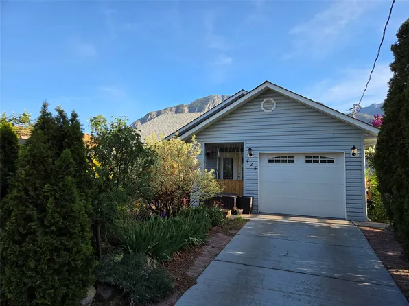 425 3rd Ave, Keremeos, BC V0X 1N2