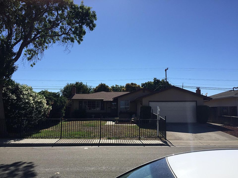 1st image of 201 Smithwood St