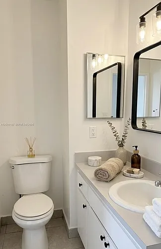 20825 NE 8th Ct #202-19 Photo 1