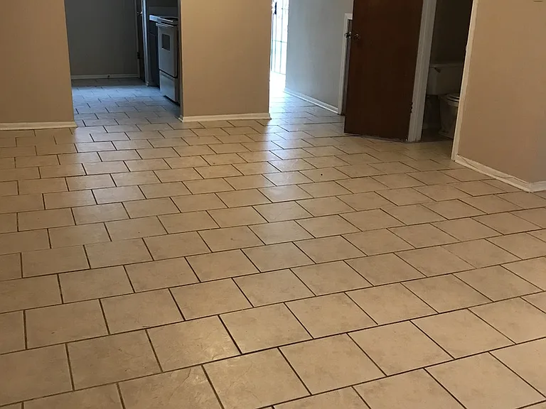 8845 Gsri Ave — Photo 4