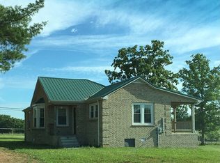 32 Phifer Mine Rd, Spencer, TN 38585