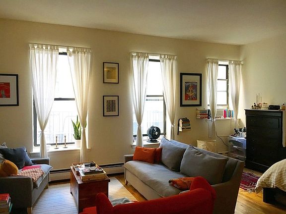 3rd image of 254 W 98th St #4E