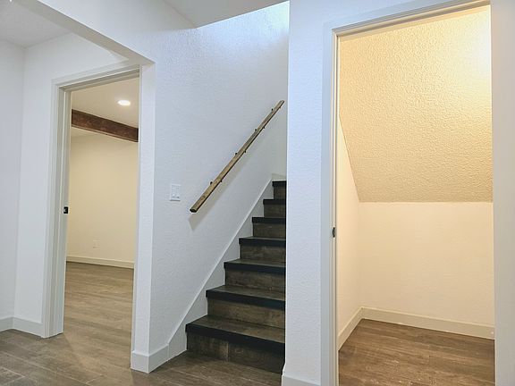4th image of 9642 Beacon Ave S #B