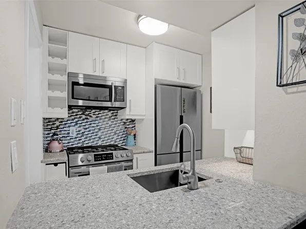 12834 Midway Rd APT 2110, Dallas, TX 75244