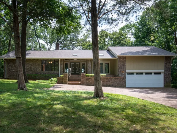 1012 Berwick Trl, Madison, TN 37115