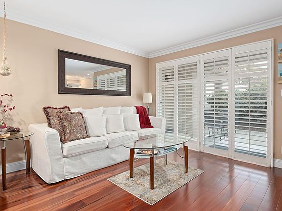 5th image of 222 Por La Mar Cir