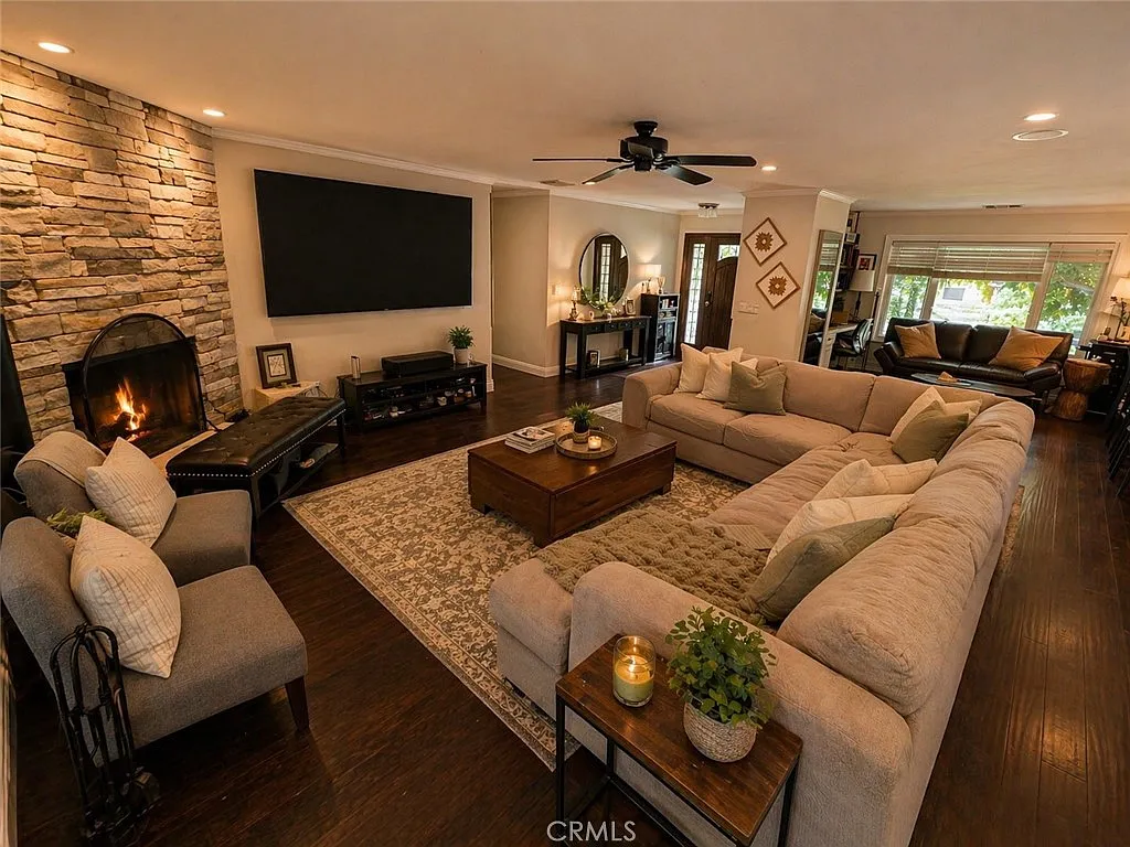 3 bed, 1867 sqft, $7,500 — Photo 4
