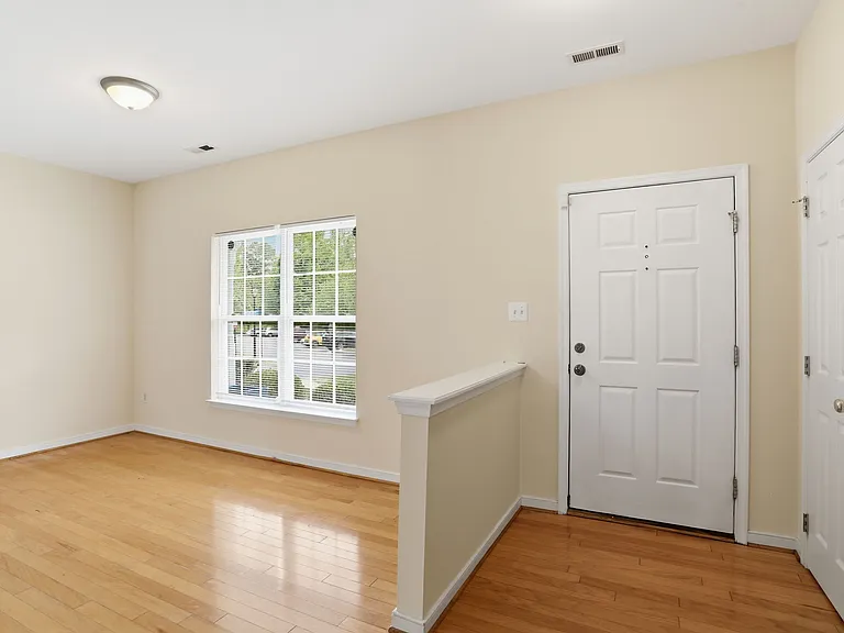 7402 Willow Crossing Ter — Photo 3