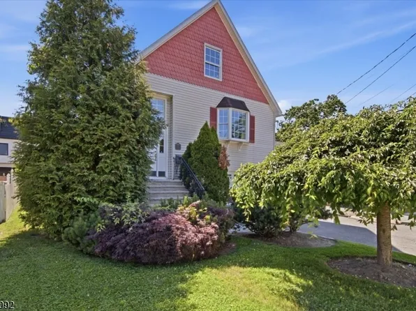 7 Strickland Ave, Little Falls Twp., NJ 07424
