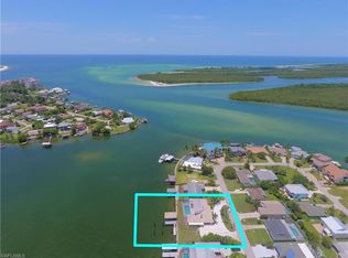 138 Tahiti Cir, Naples, FL 34113