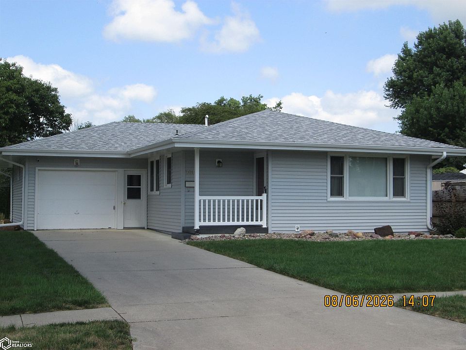 1st image of 700 E 17th St