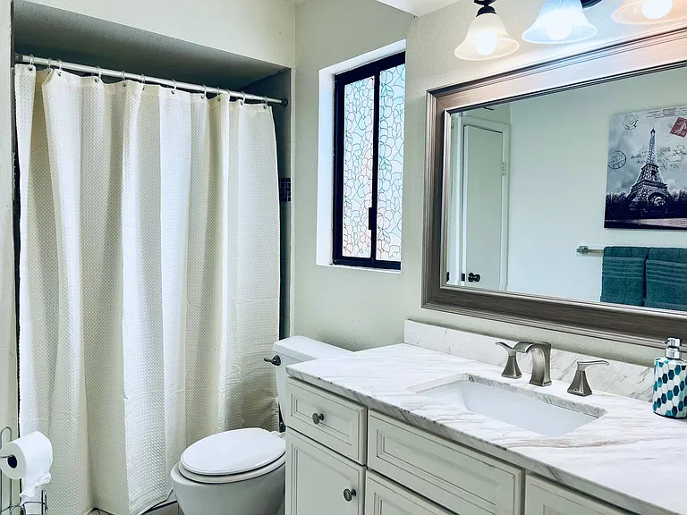 1505 Hialeah Dr — Photo 47