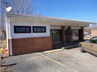 403 S Hydraulic St, Wichita, KS 67211